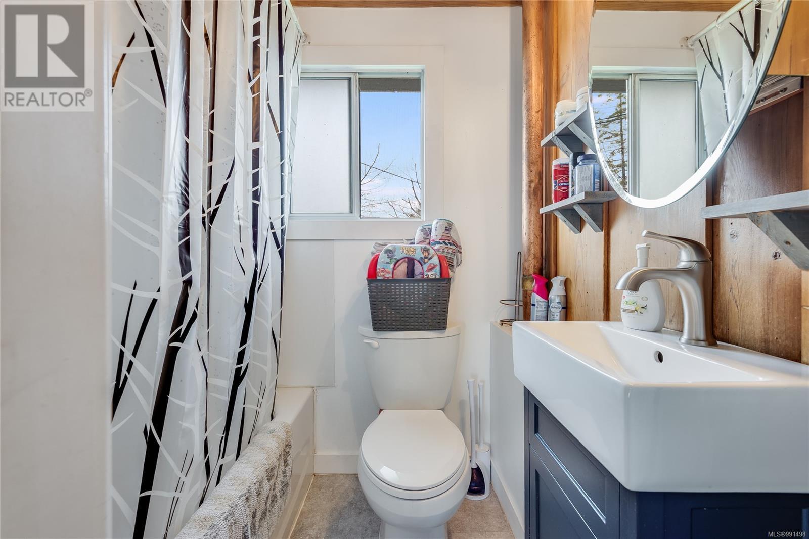 3678 Island Hwy S, Campbell River real estate listing 991498
