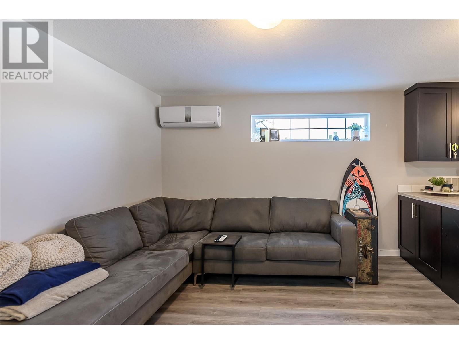  42 Lakeshore Drive, Vernon