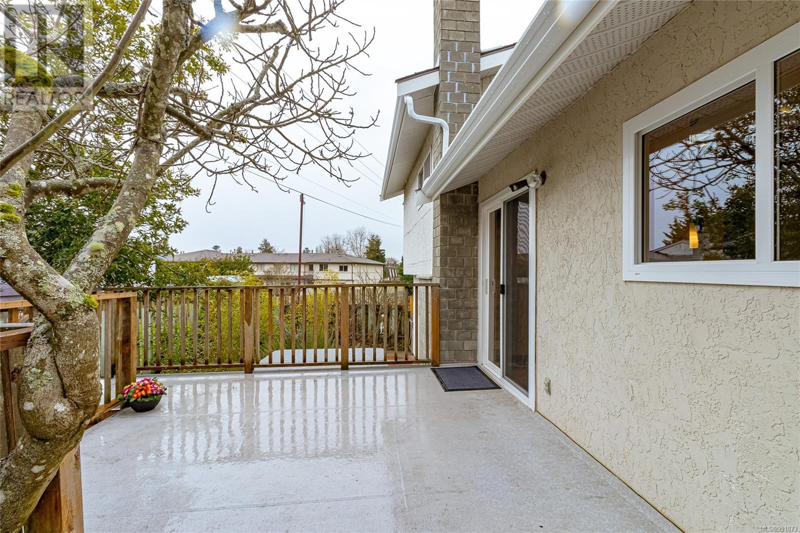  4022 Cavallin Court, Saanich