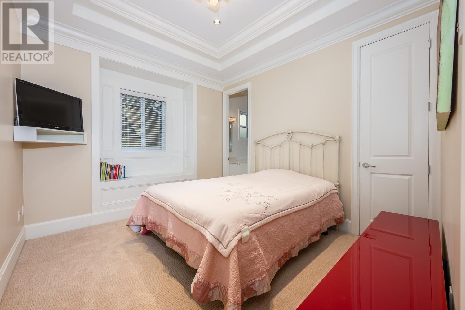 9411 FLORIMOND Road, Richmond