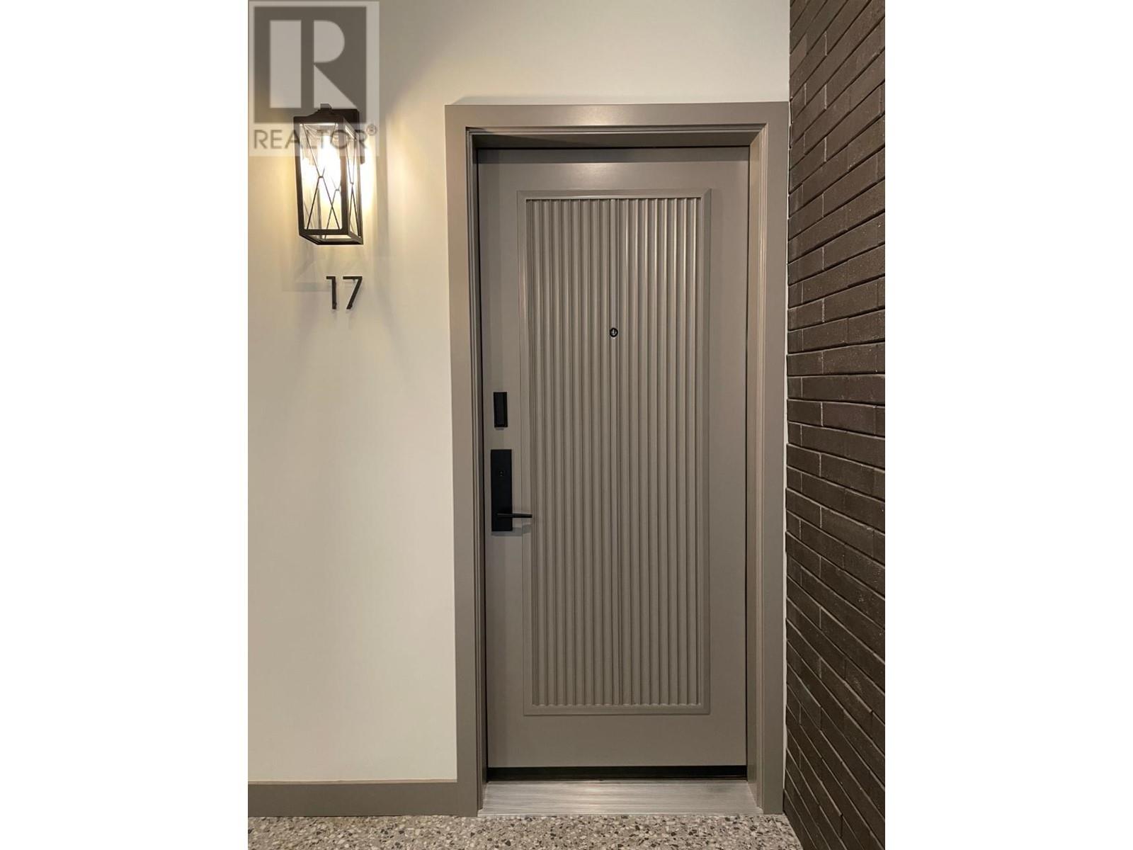 Photo 13 of 266 Baker Street Unit 17, Nelson BC
