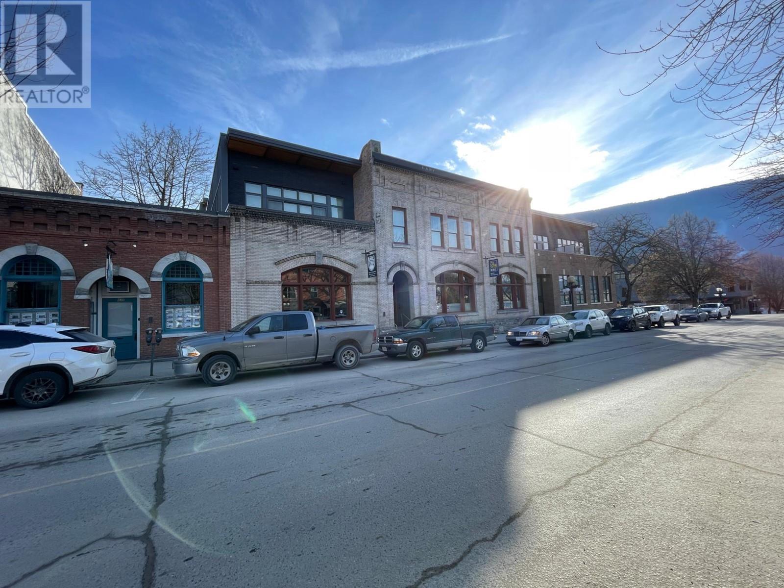 Photo 3 of 266 Baker Street Unit 17, Nelson BC