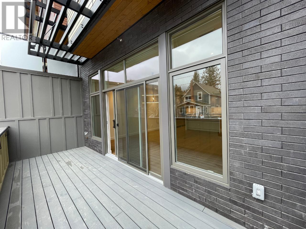 Photo 34 of 266 Baker Street Unit 17, Nelson BC