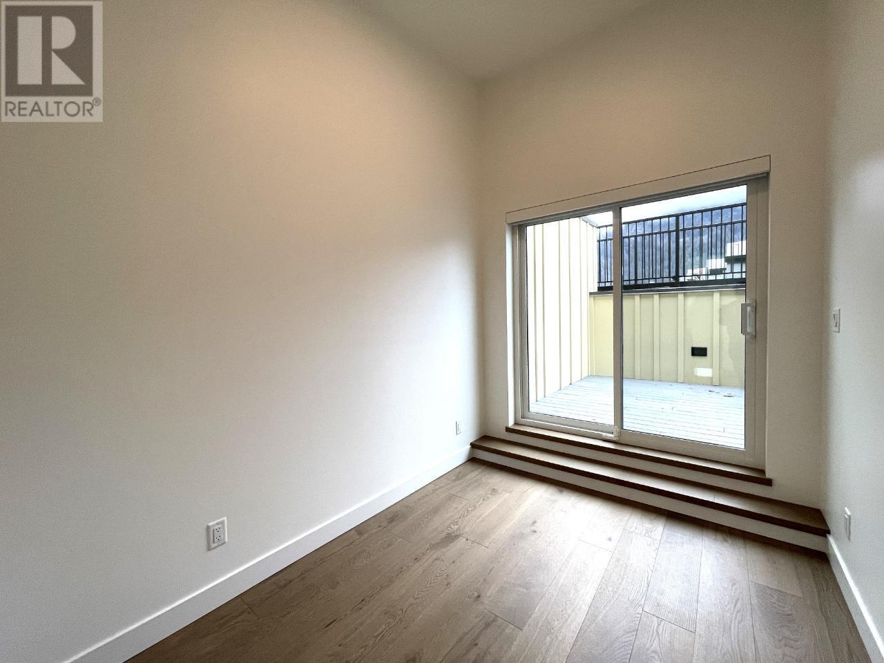 Photo 40 of 266 Baker Street Unit 17, Nelson BC