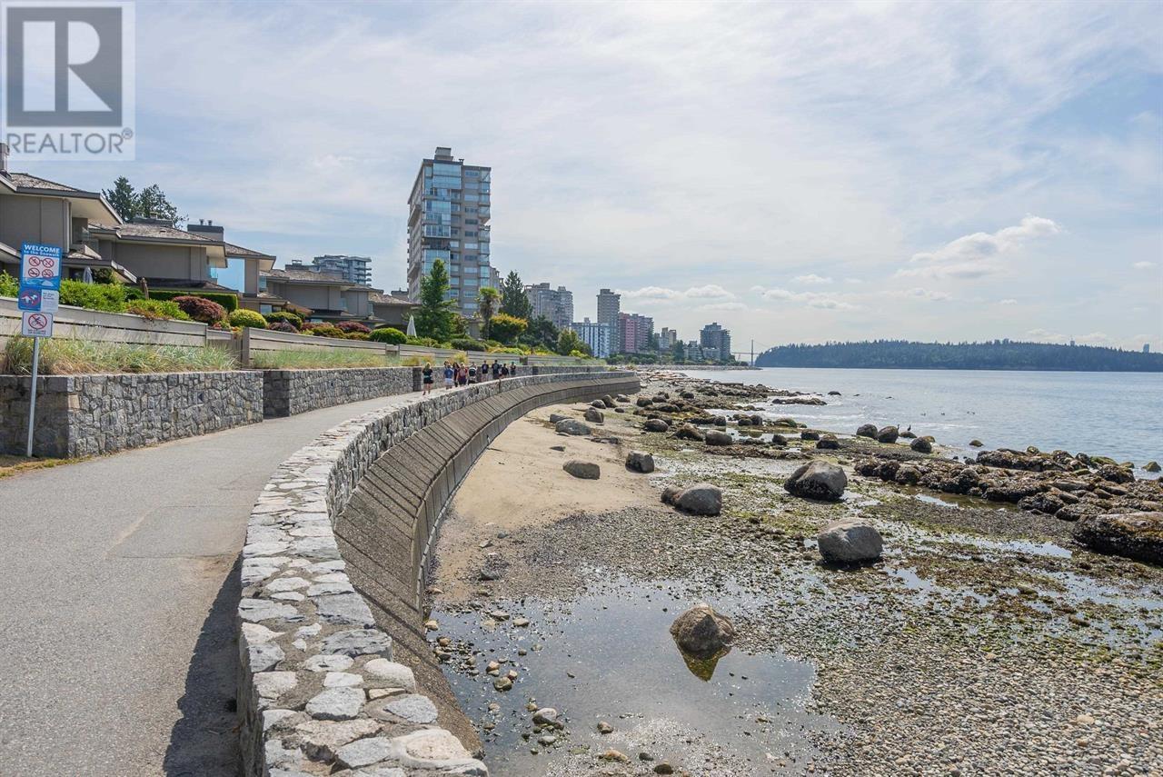 2517 ROSEBERY AVENUE, West Vancouver real estate listing R2971644