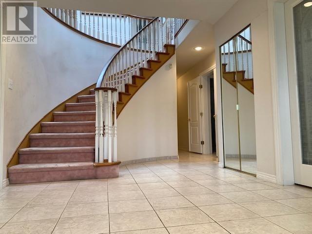 Photo 3 of 3754 Elmwood Street, Burnaby BC
