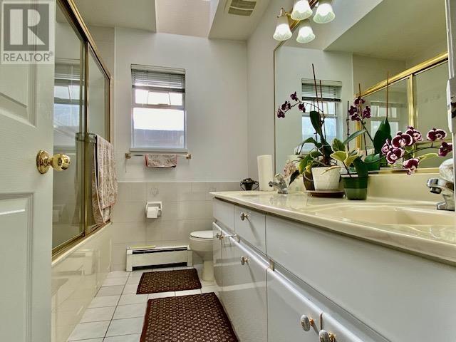 8151 12 AVENUE, Burnaby