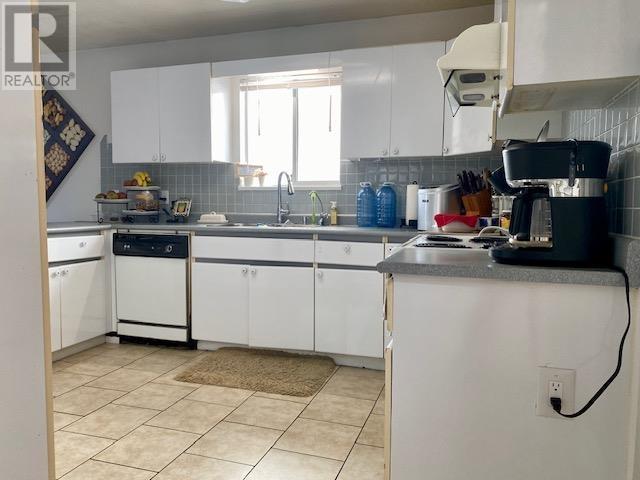 8151 12 AVENUE, Burnaby