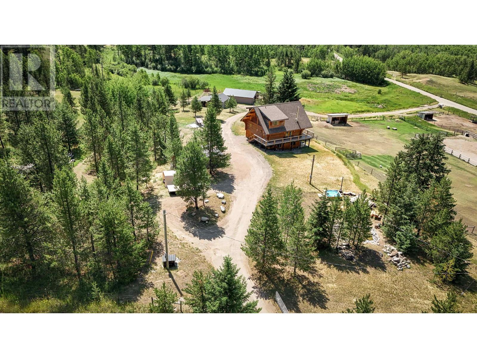 5289 DAWSON ROAD, 100 Mile House