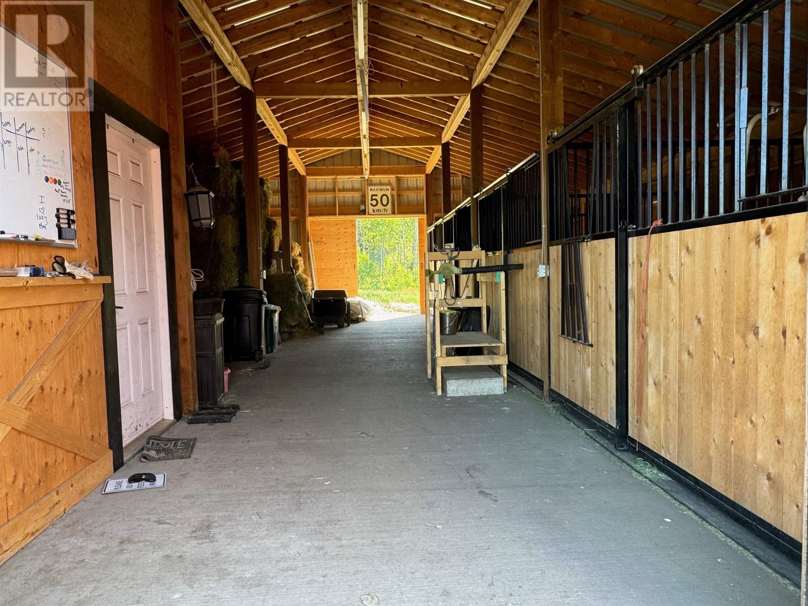 5289 DAWSON ROAD, 100 Mile House