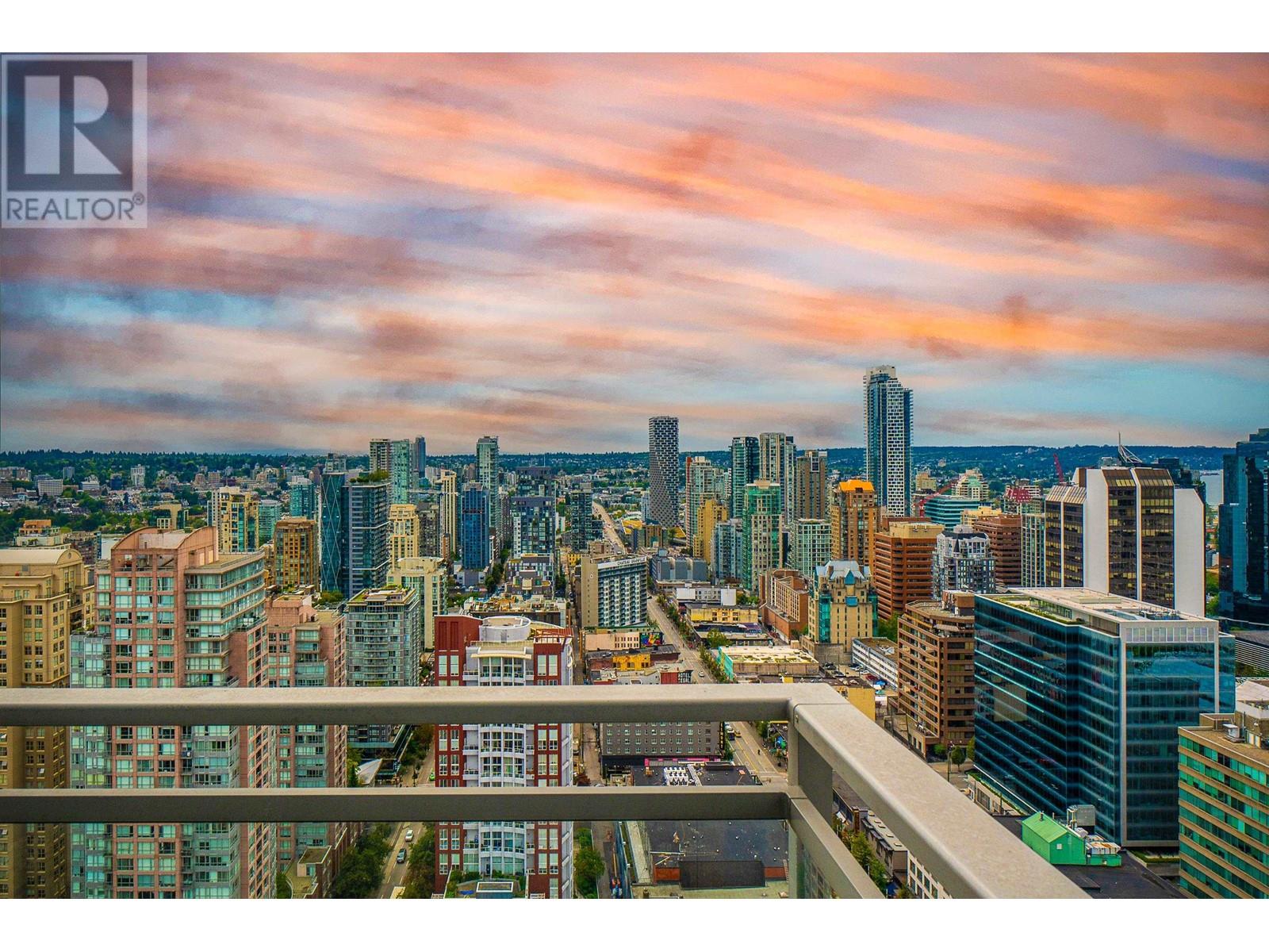 3505 833 SEYMOUR STREET, Vancouver