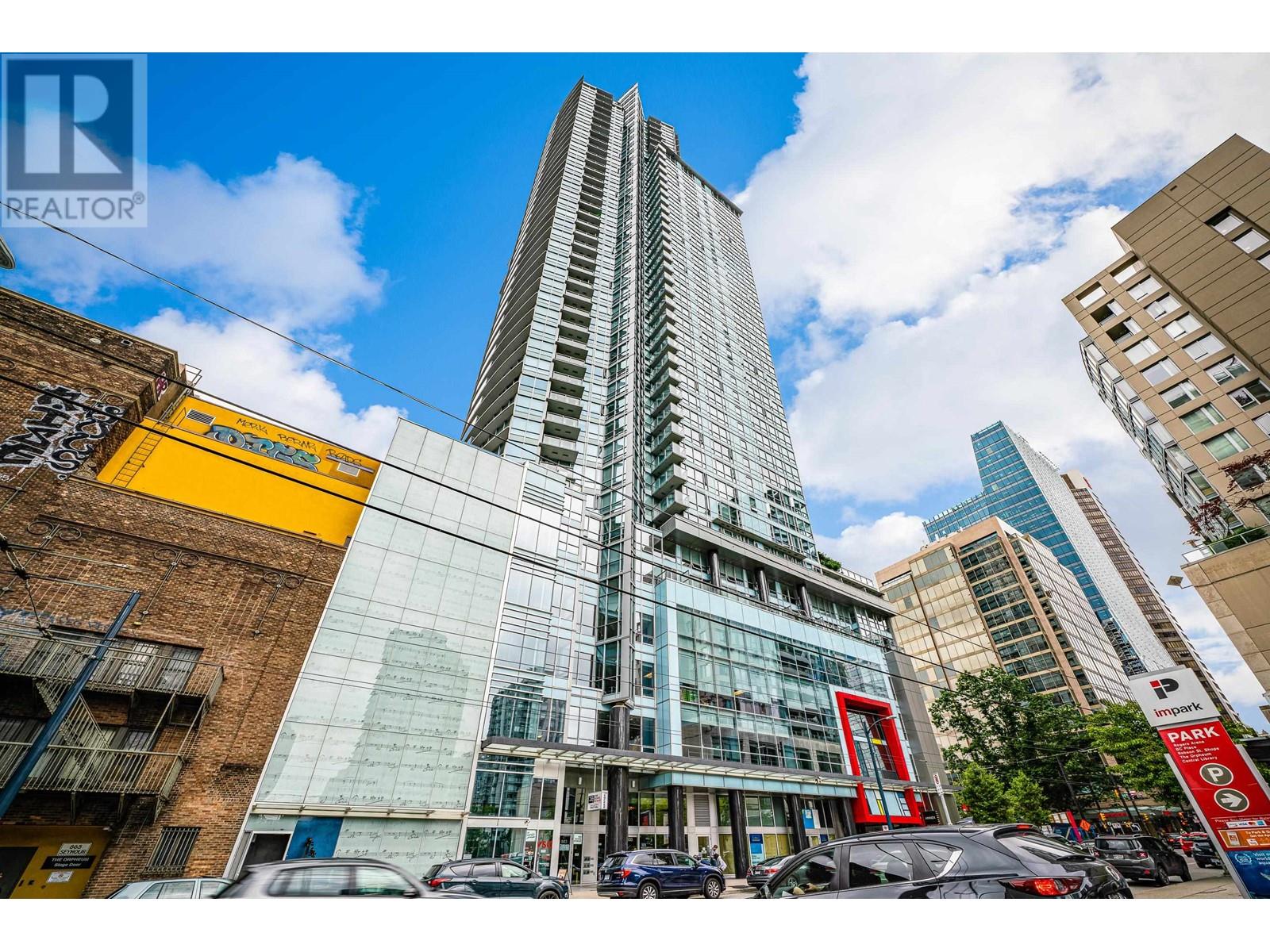 3505 833 SEYMOUR STREET, Vancouver