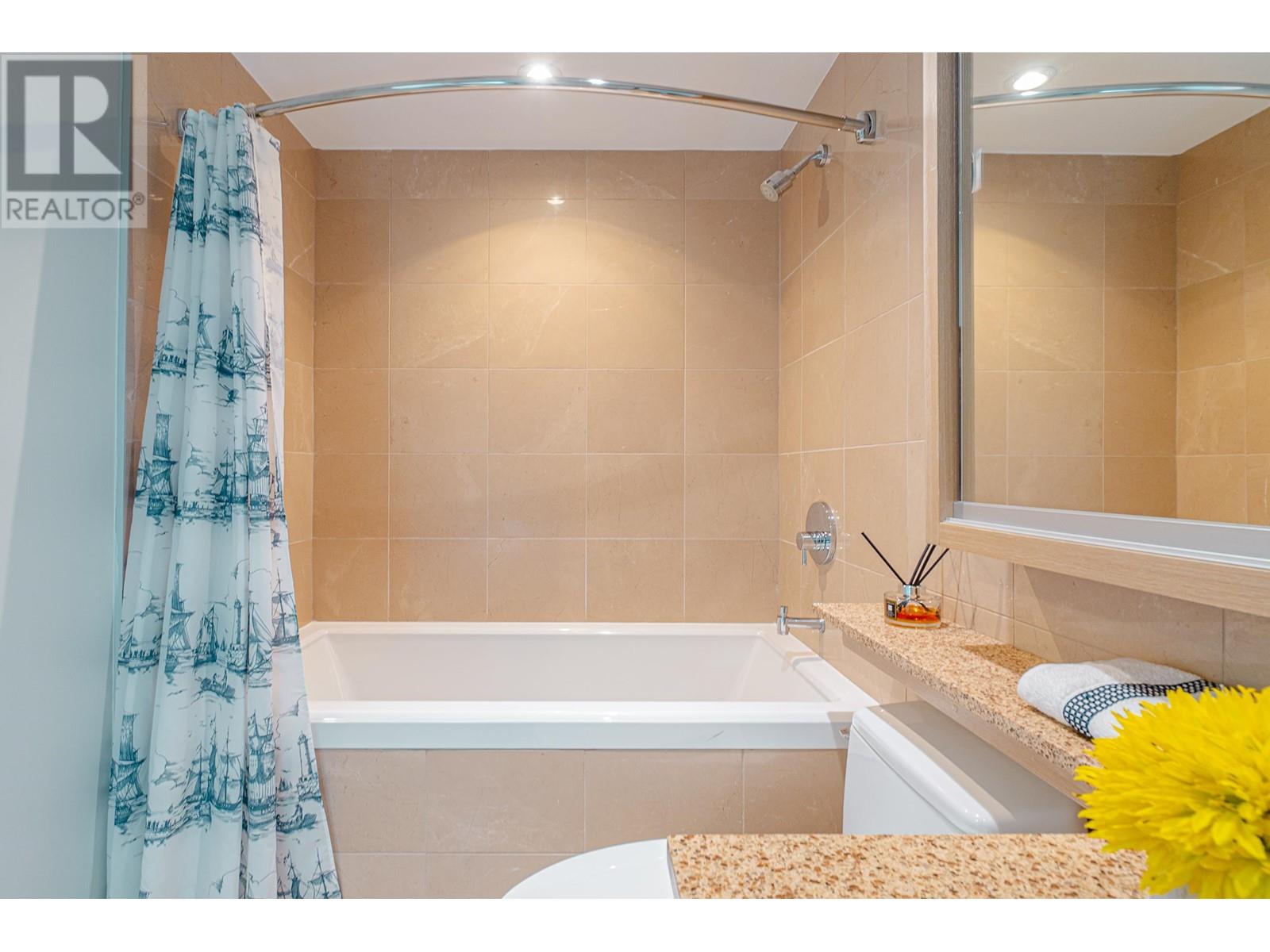 3505 833 SEYMOUR STREET, Vancouver