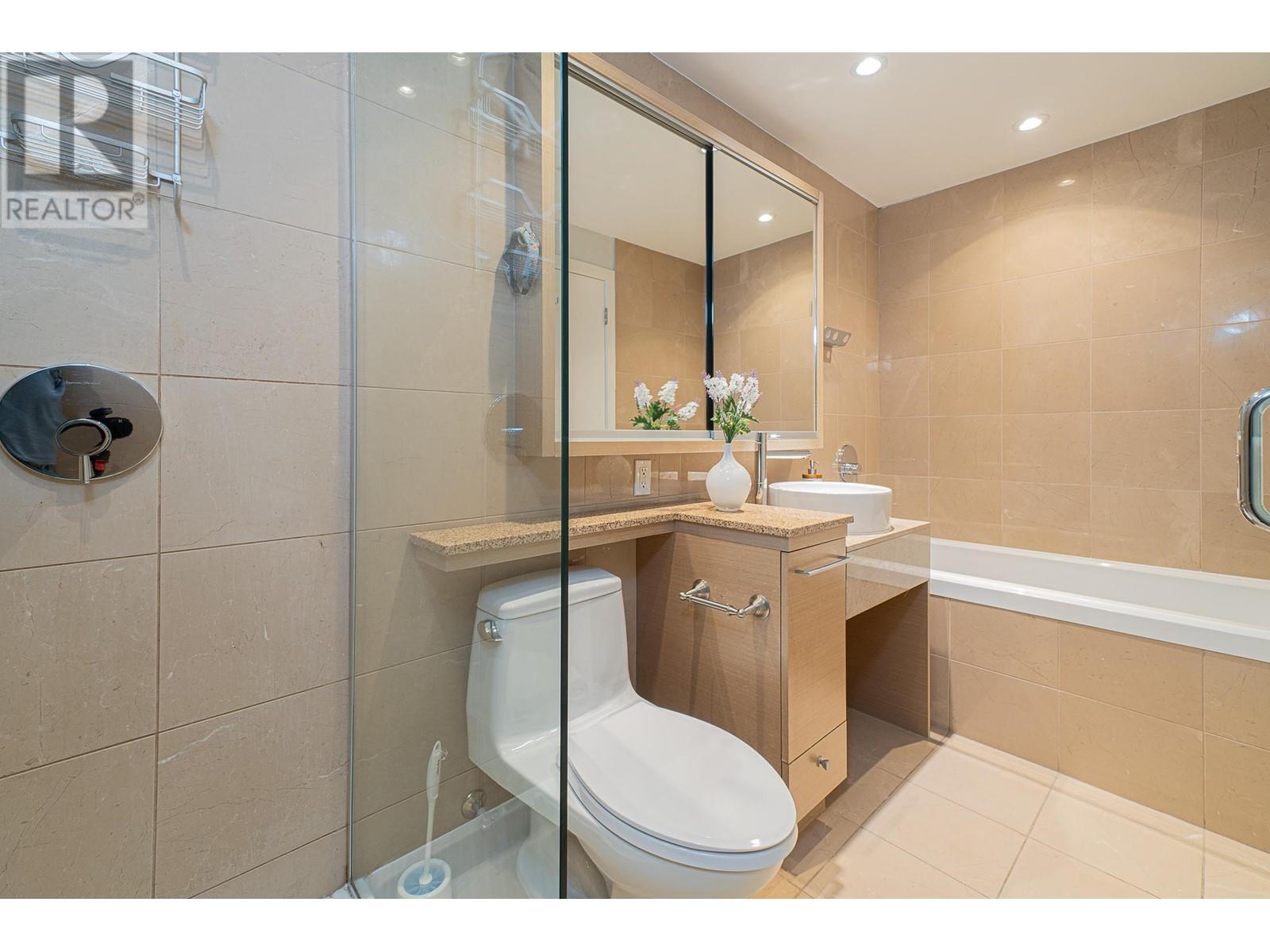3505 833 SEYMOUR STREET, Vancouver