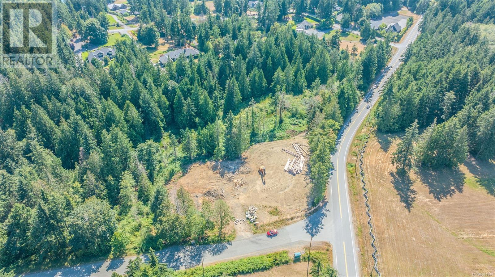 2624 Powder Point Rd, Nanoose Bay