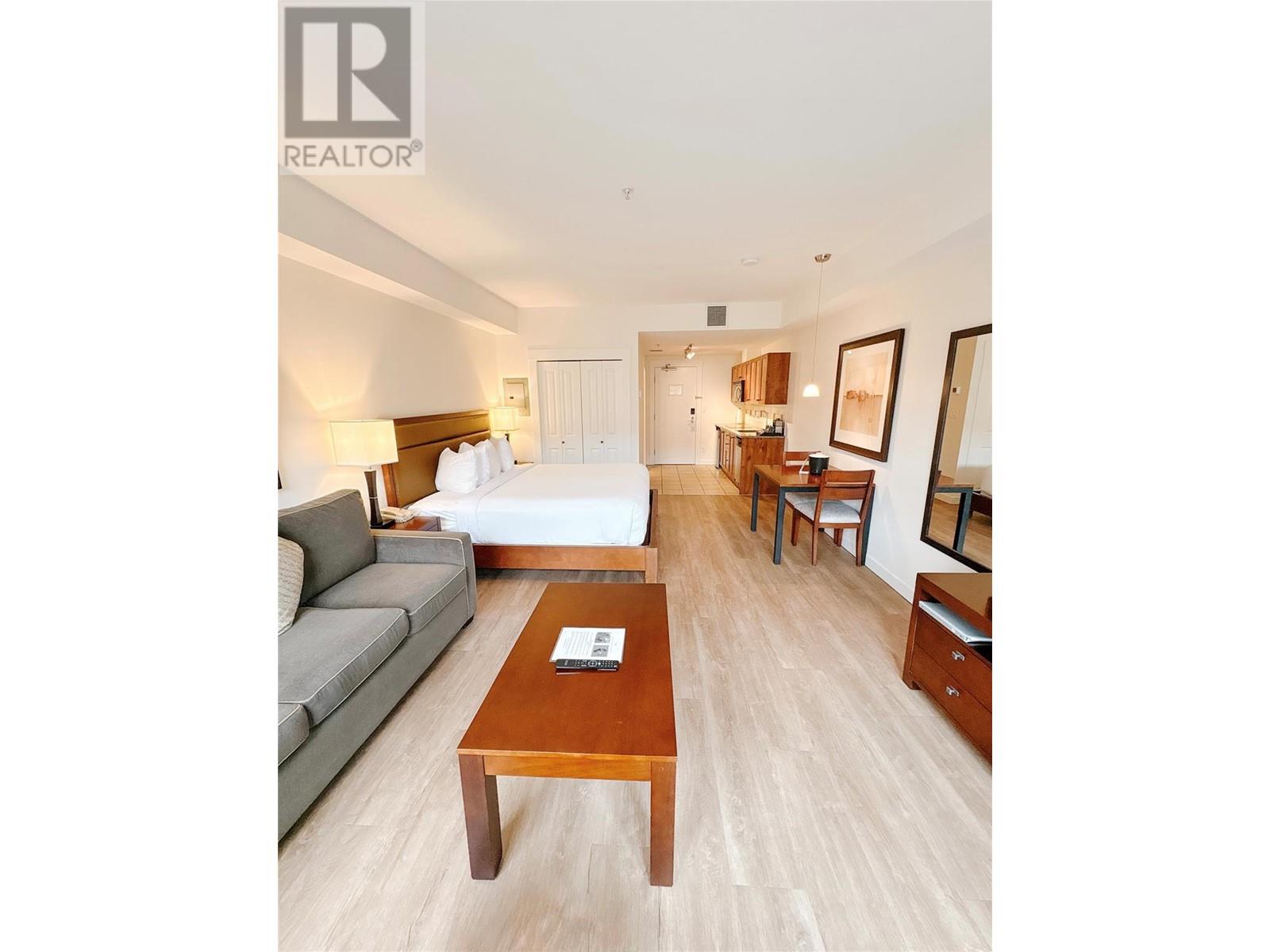 238 4200 LAKESHORE Drive, Osoyoos