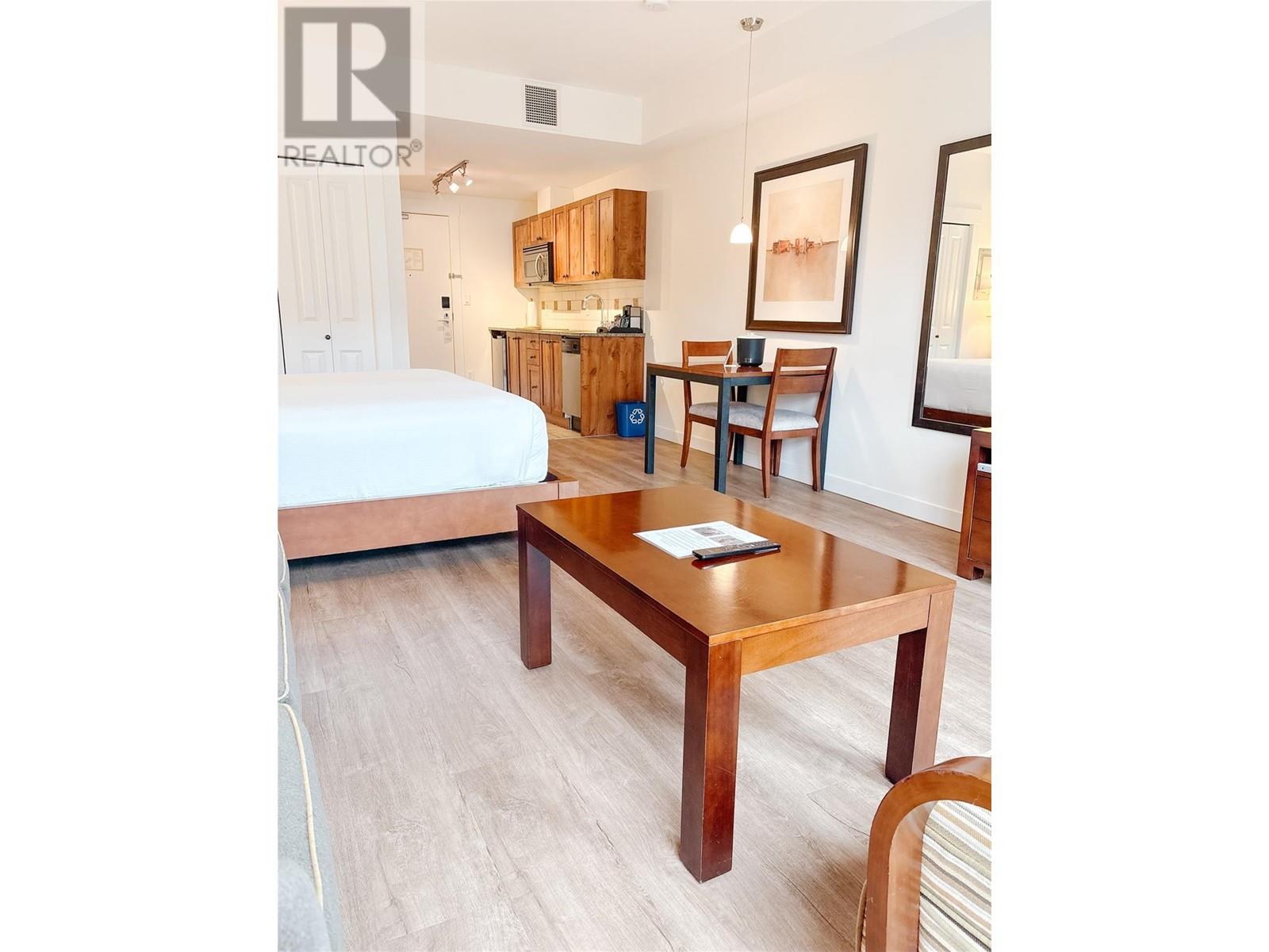 238 4200 LAKESHORE Drive, Osoyoos