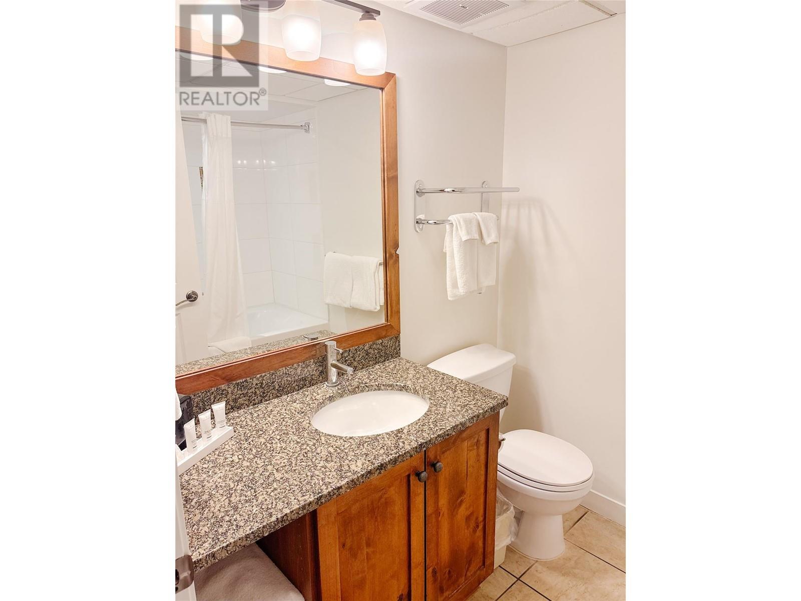 238 4200 LAKESHORE Drive, Osoyoos