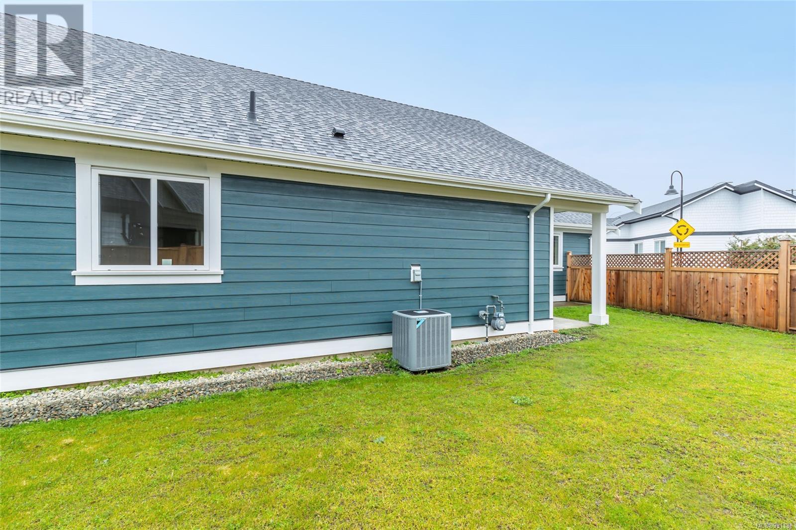 747 Briarwood Dr, Parksville