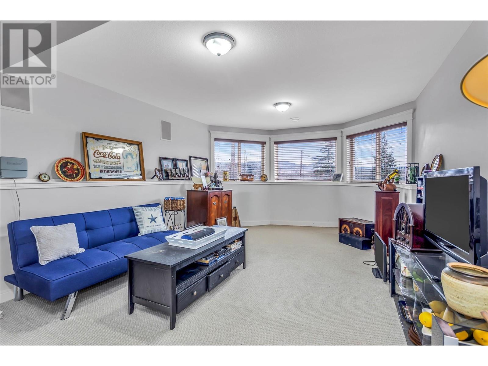  334 Moubray Road, Kelowna