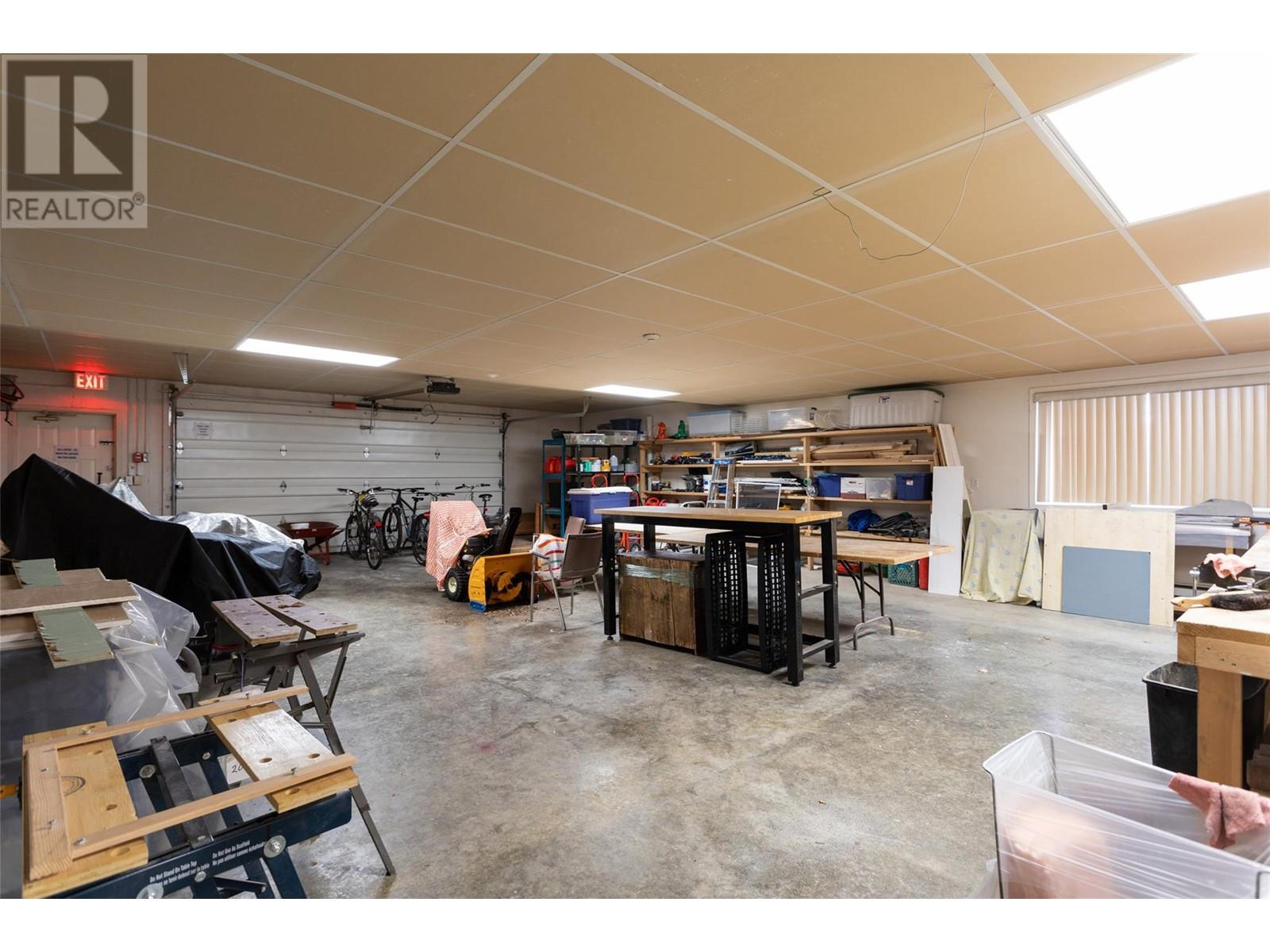 105 1055 Lawrence Avenue, Kelowna