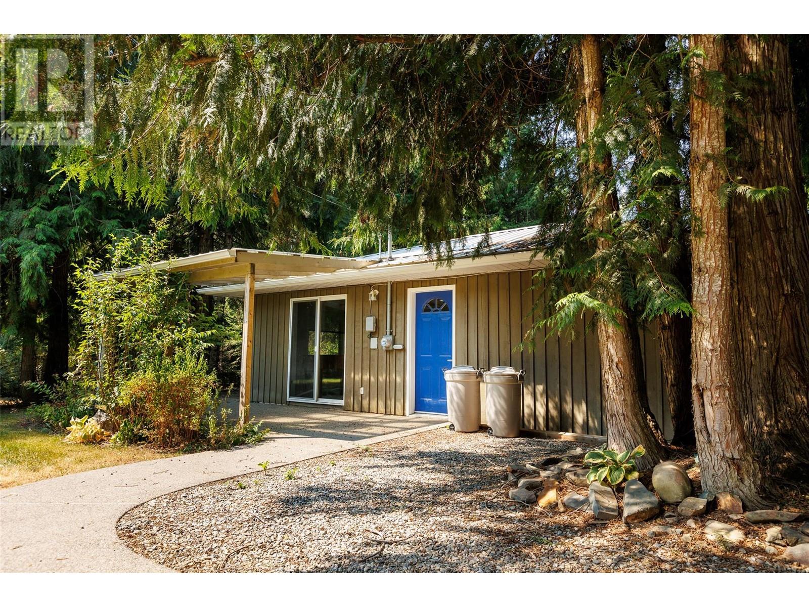 1405 LEPITZKI Road, Creston