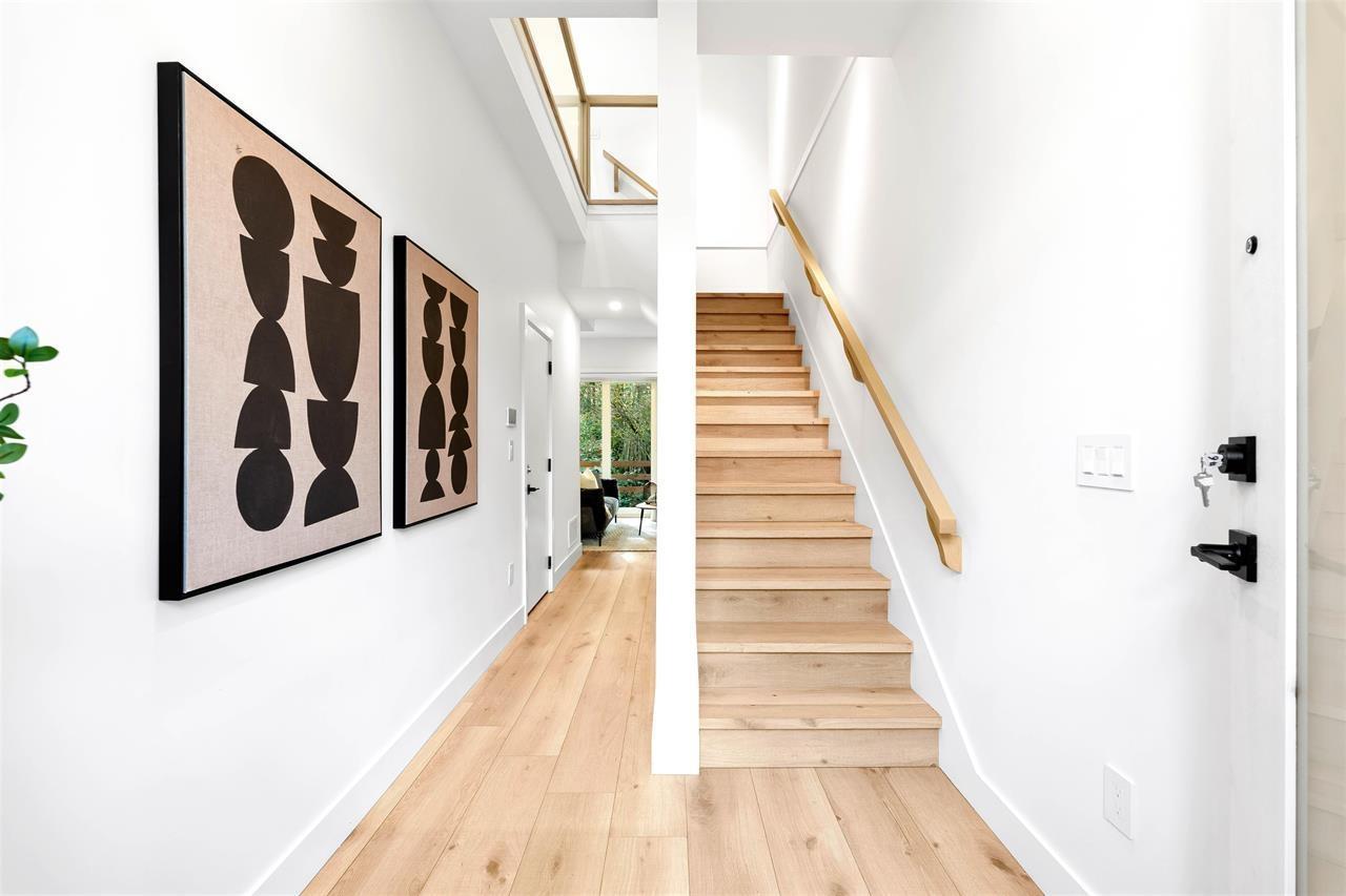 4 3075 160 STREET, Surrey
