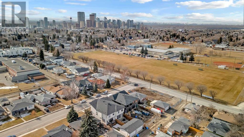 Single Family House for Sale in   Avenue NE Renfrew Calgary 