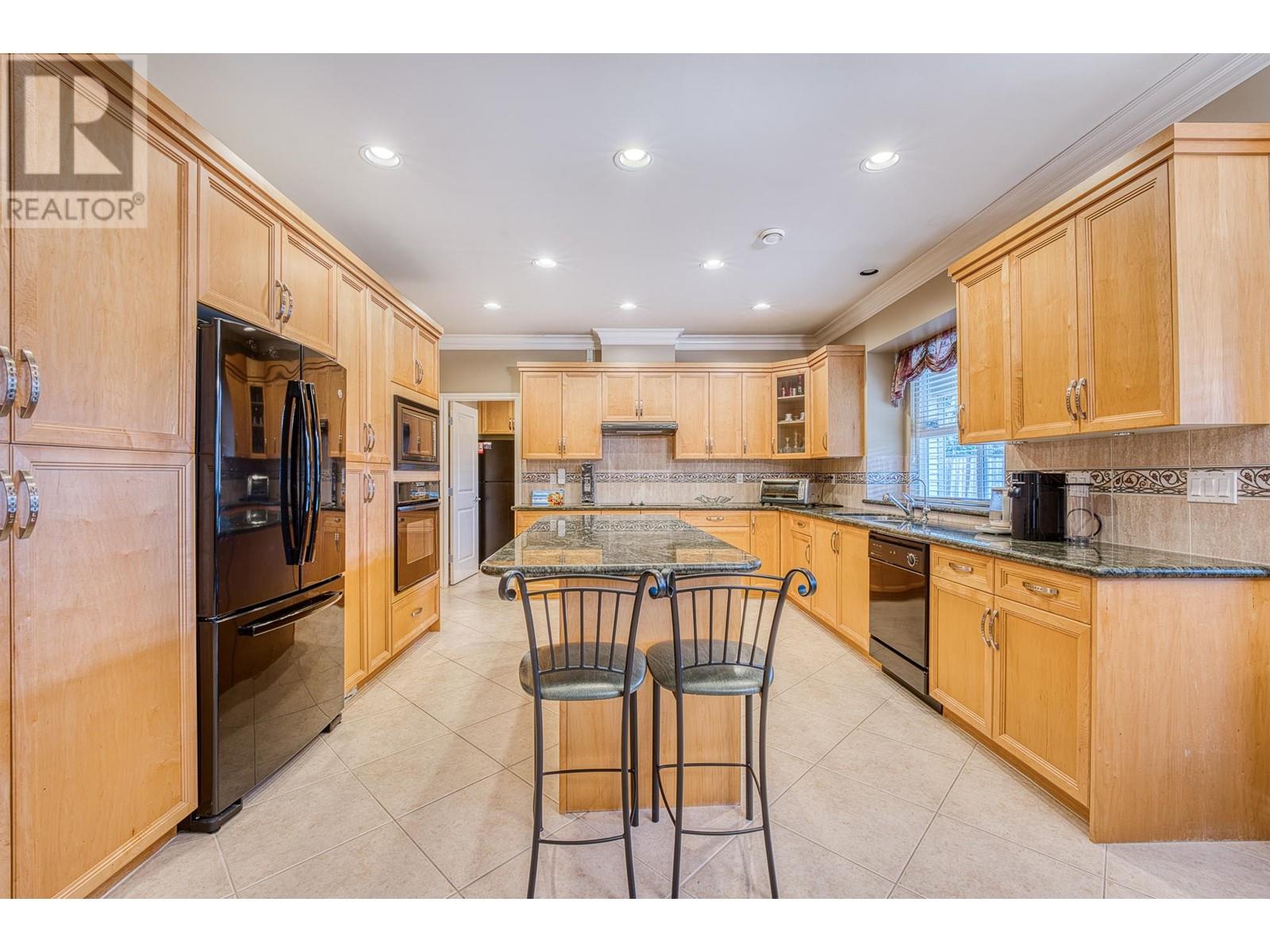 Photo 7 of 8831 Cooper Road, Richmond BC