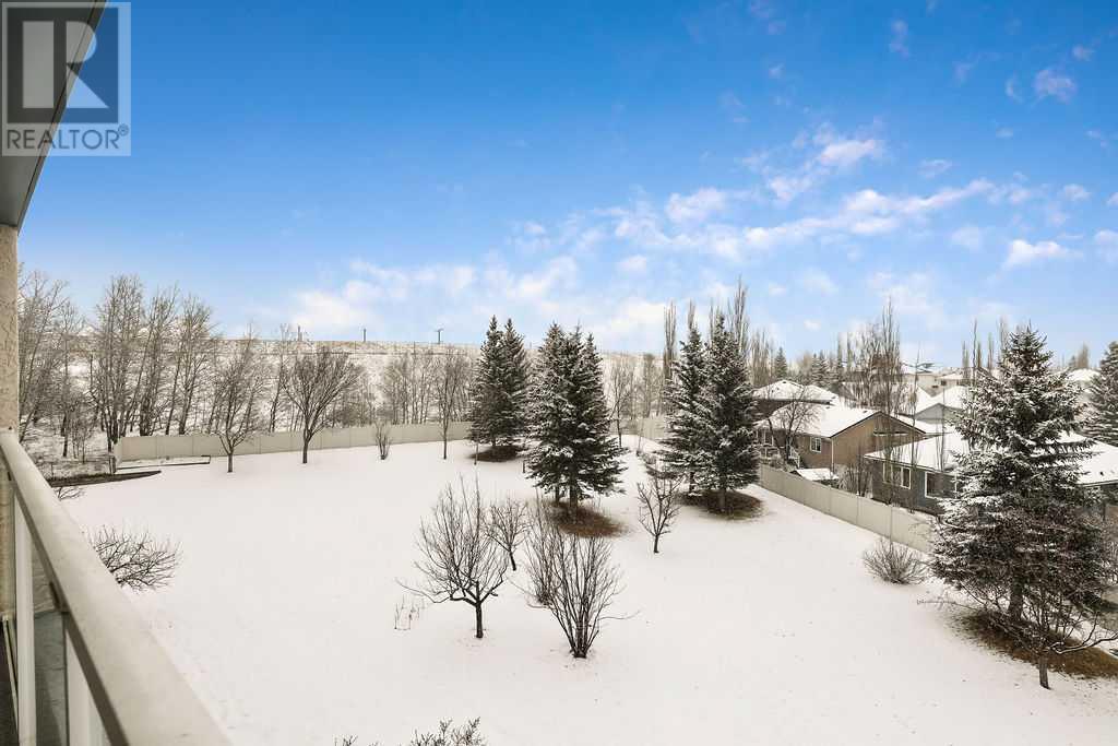 Single Family House Bungalow for Sale in   Sierra Morena Boulevard SW Signal Hill Calgary 