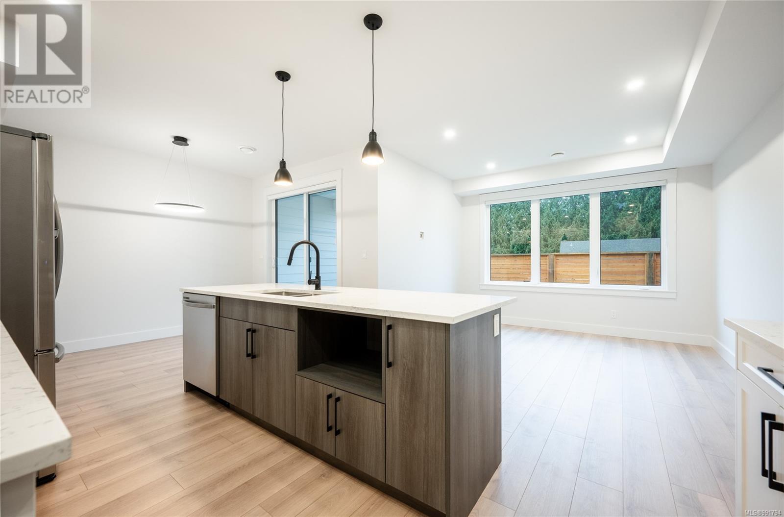 25 1090 Evergreen Rd, Campbell River real estate listing 991794
