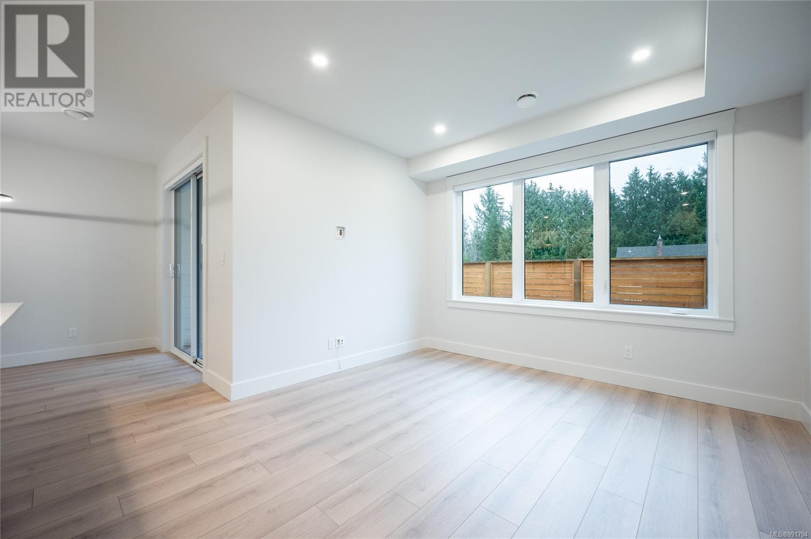 25 1090 Evergreen Rd, Campbell River real estate listing 991794