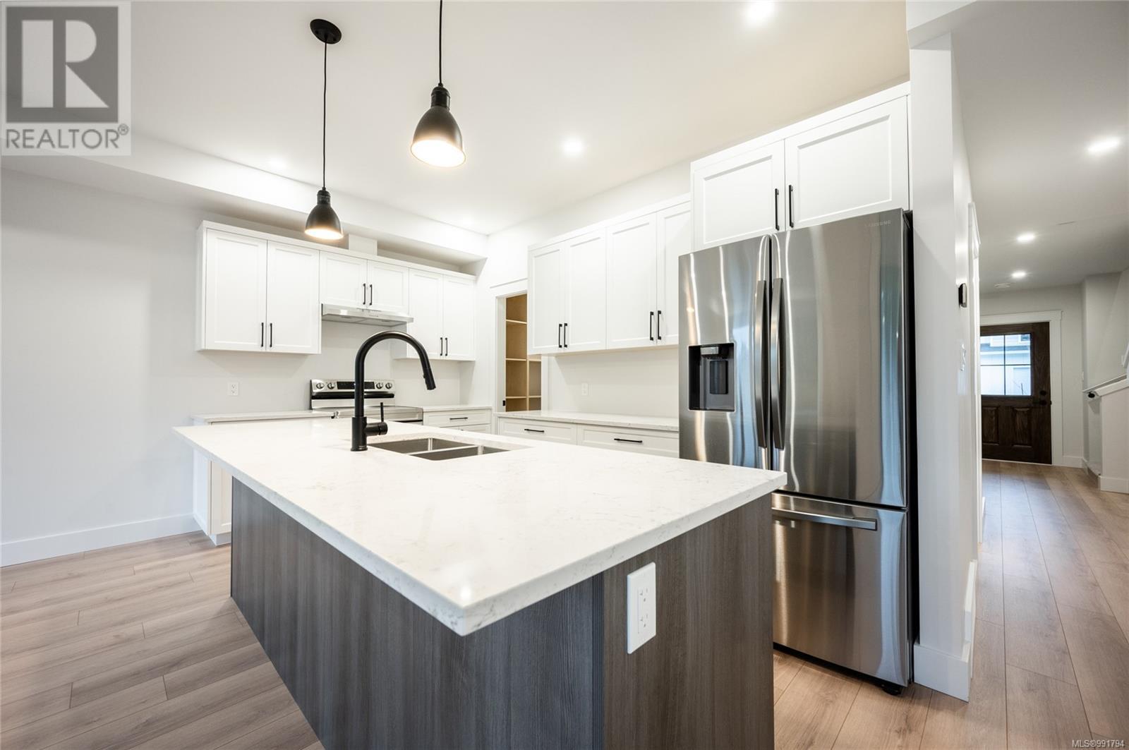 25 1090 Evergreen Rd, Campbell River real estate listing 991794