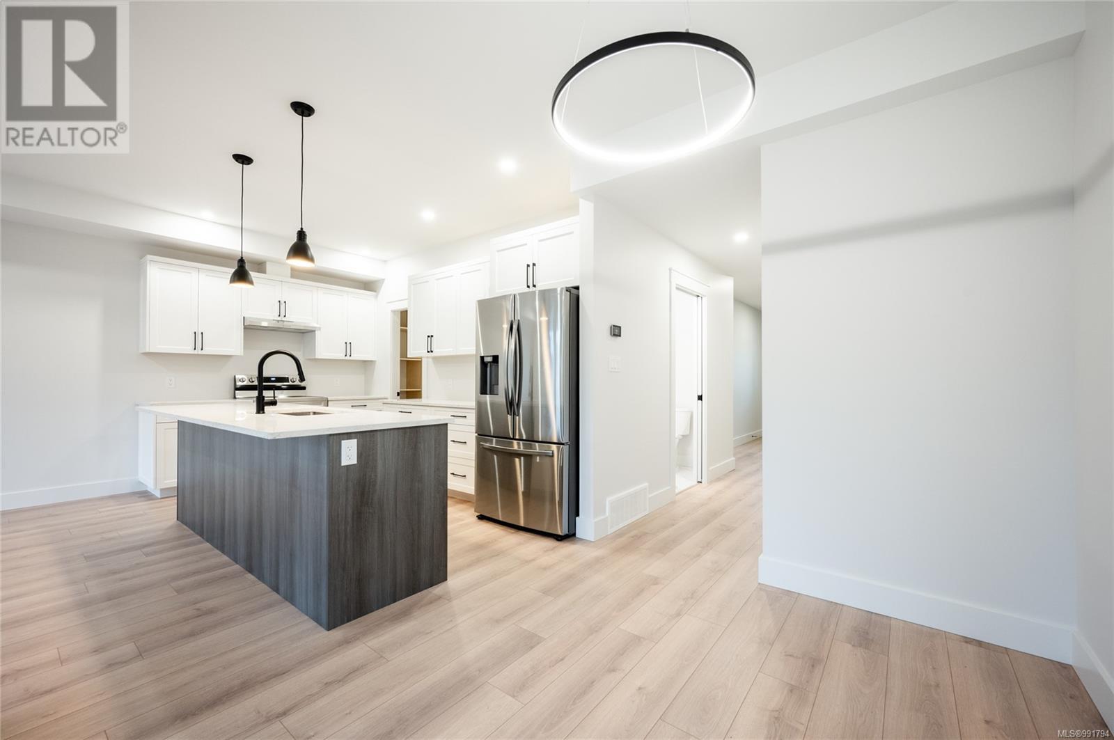25 1090 Evergreen Rd, Campbell River real estate listing 991794