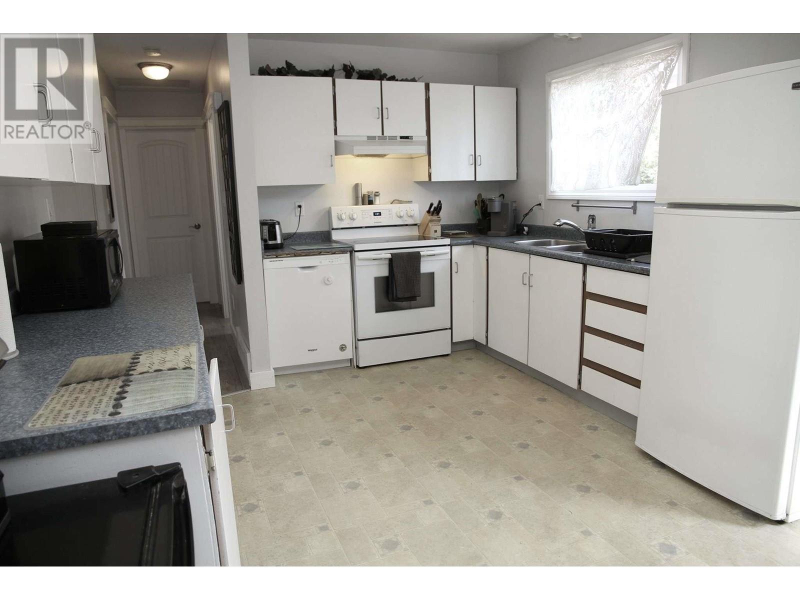 Photo 2 of 8803 87 Street, Fort St John BC