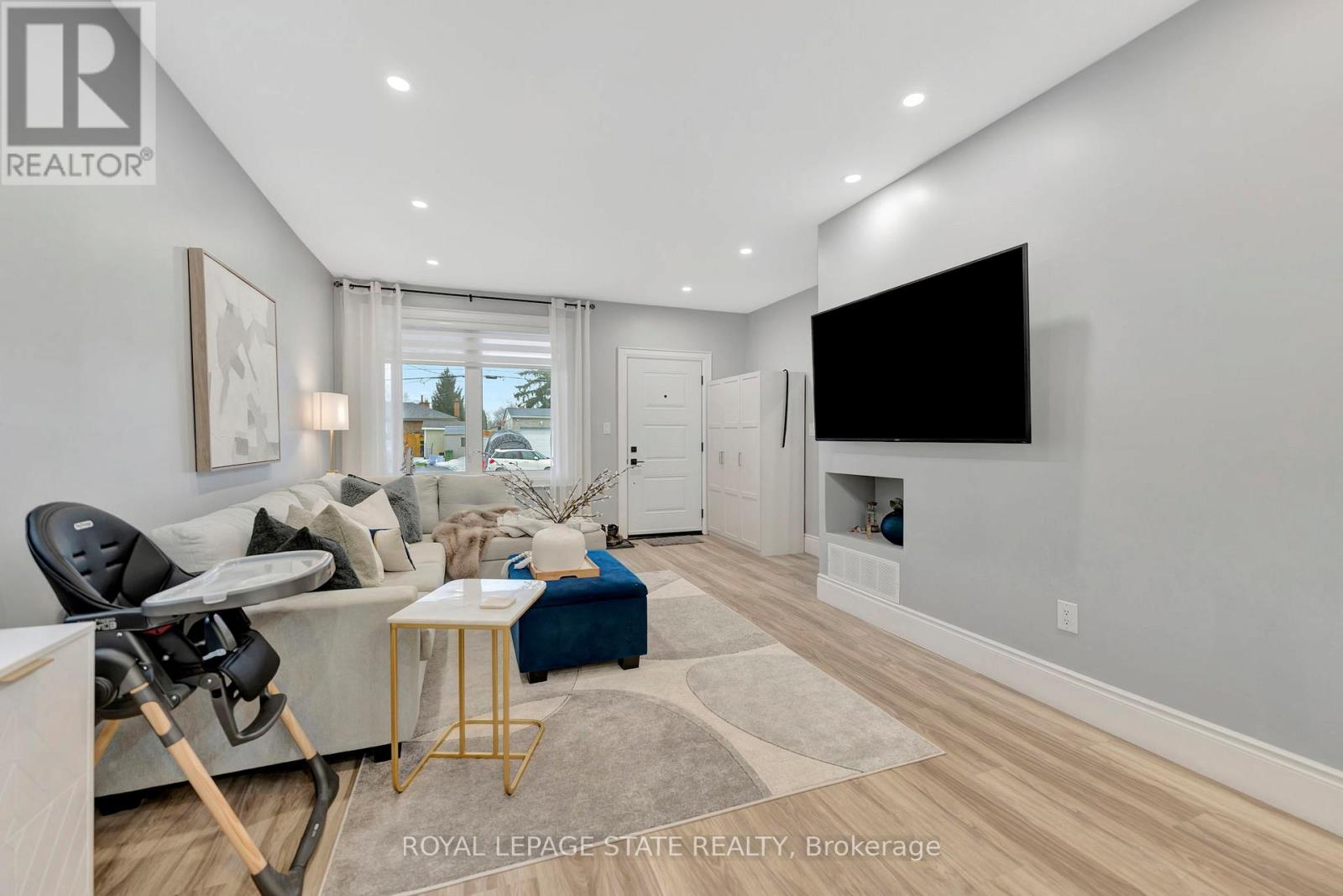 Single Family House for Sale in  COCHRANE ROAD Hamilton (Rosedale) 