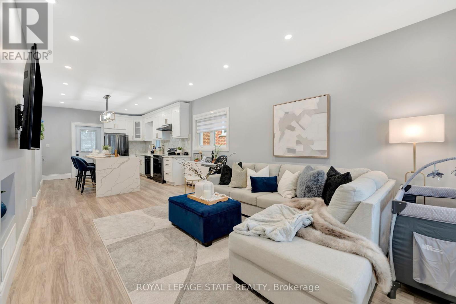 Single Family House for Sale in  COCHRANE ROAD Hamilton (Rosedale) 