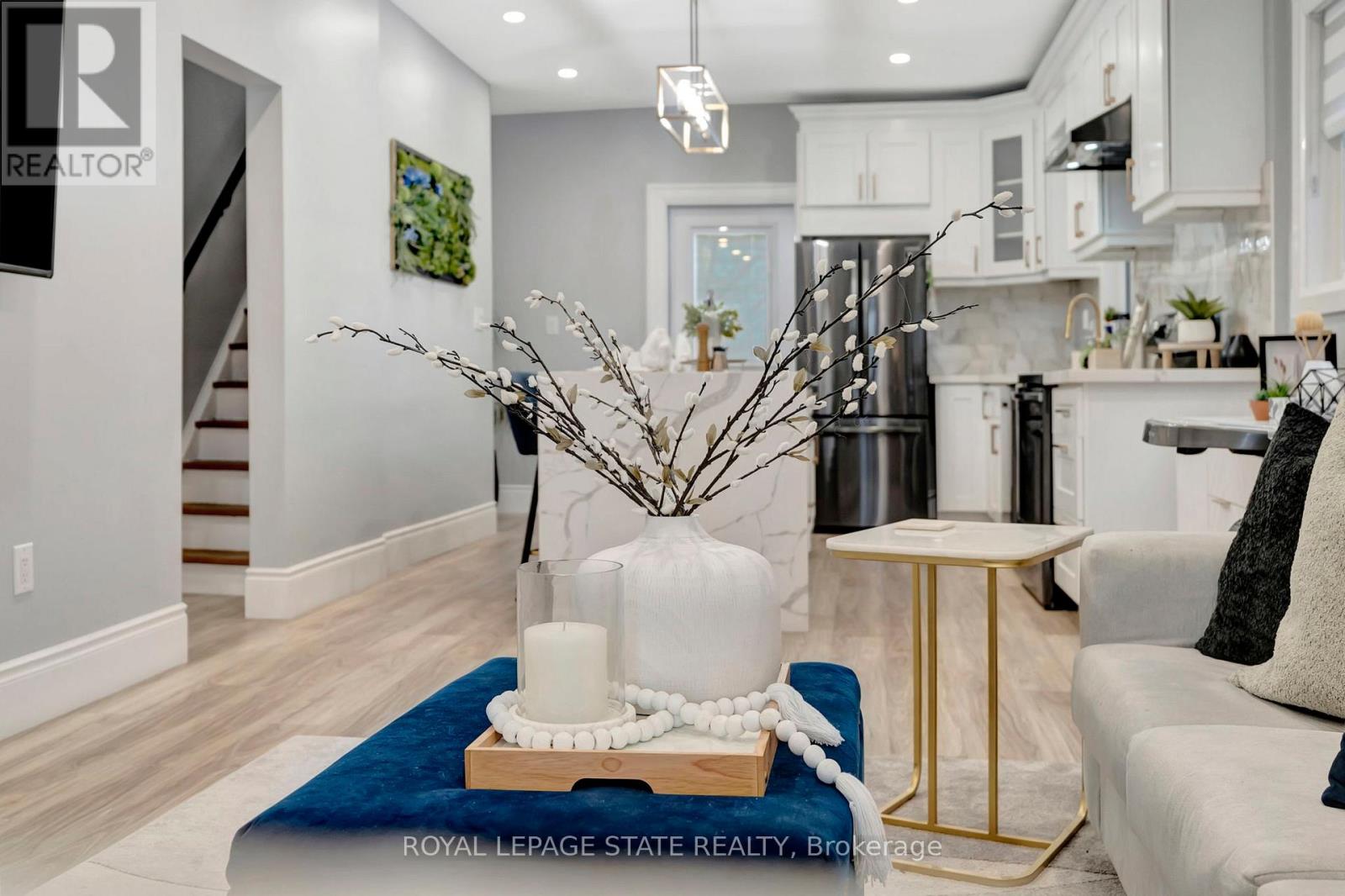 Single Family House for Sale in  COCHRANE ROAD Hamilton (Rosedale) 