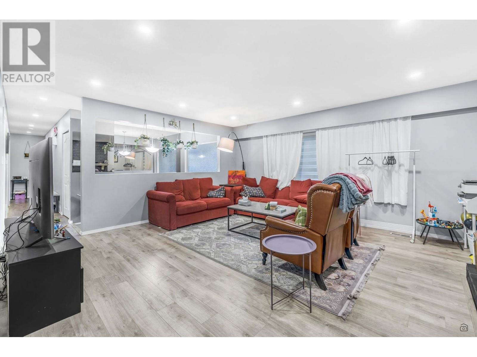19536 118B AVENUE, Pitt Meadows real estate listing R2976284
