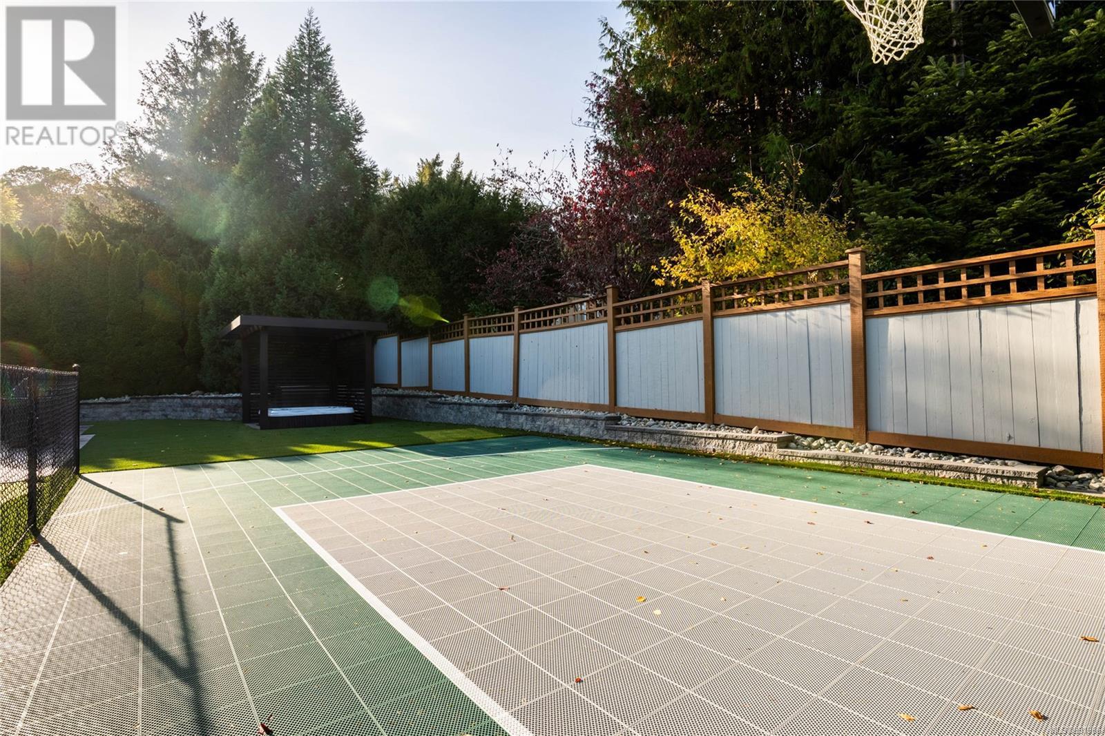  374 Sunset Avenue, Oak Bay