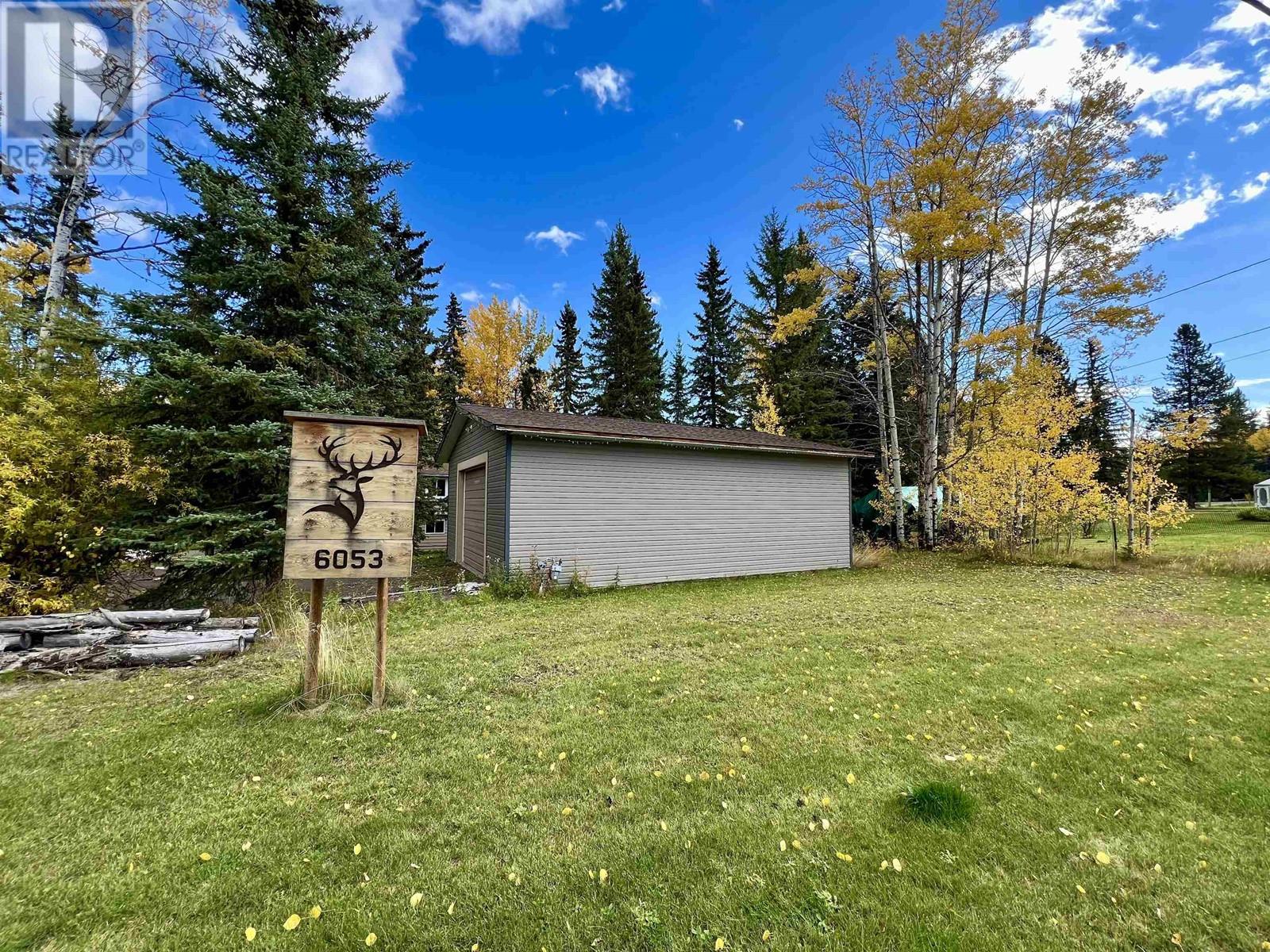6053 HORSE LAKE ROAD, 100 Mile House
