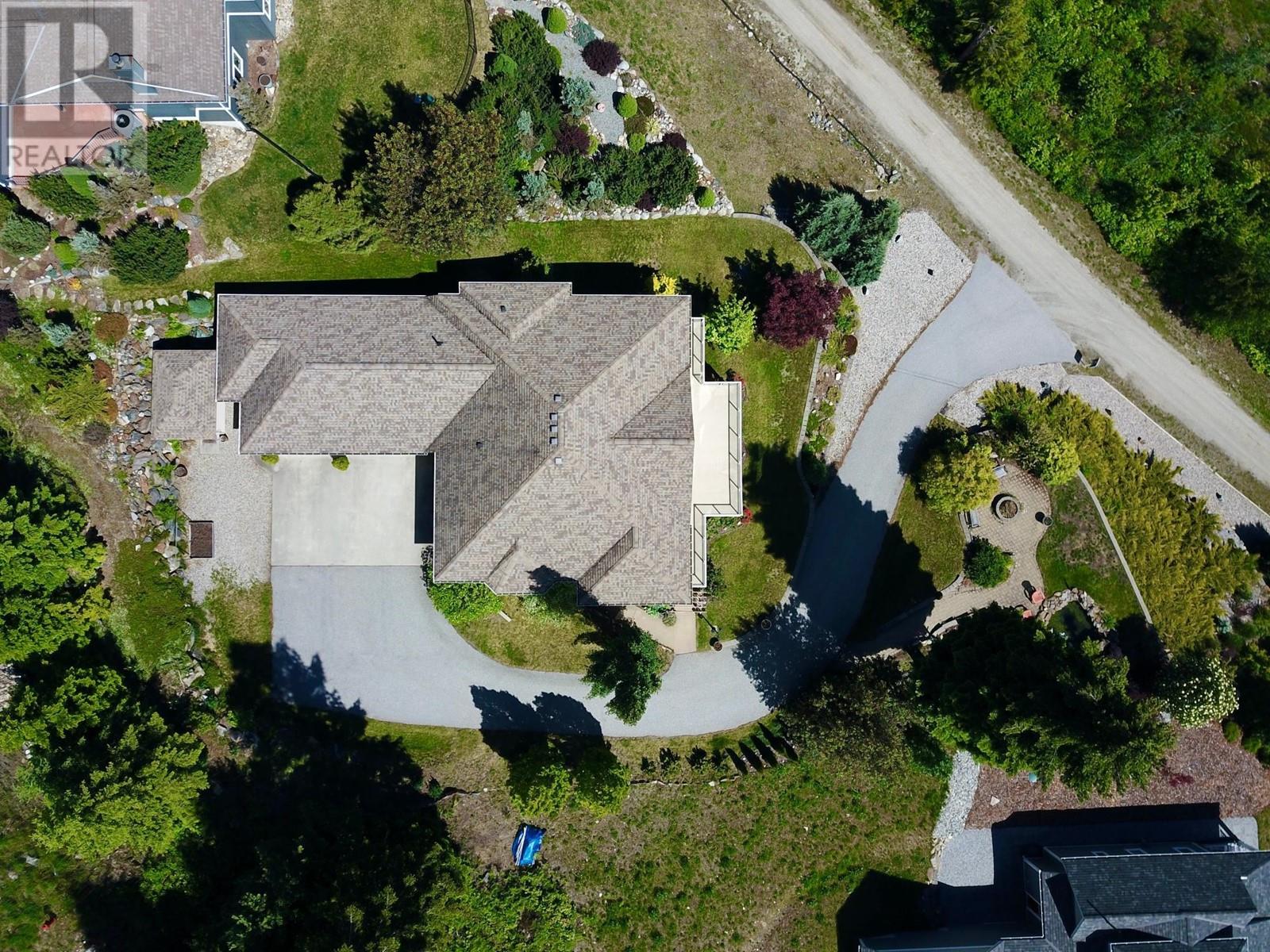 6817 GRANDVIEW Drive, Nelson