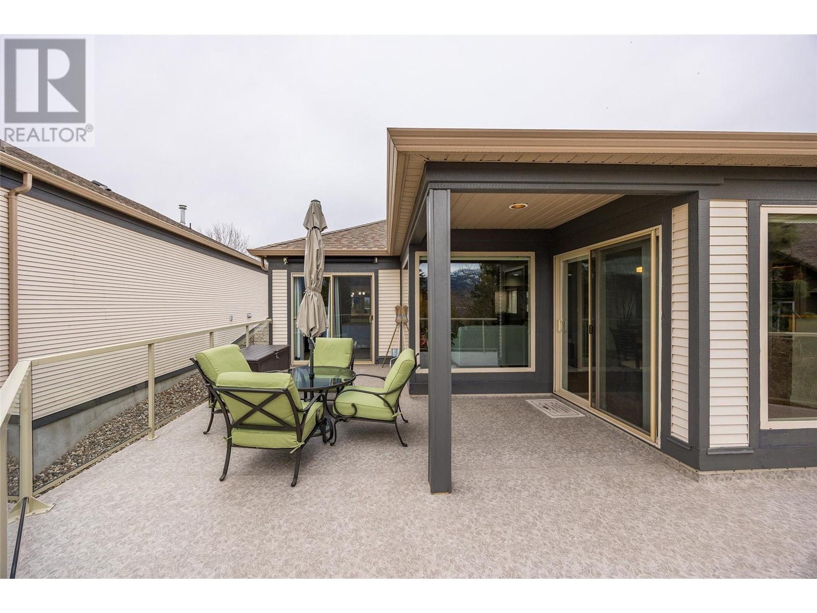 101 4074 Gellatly Road, West Kelowna
