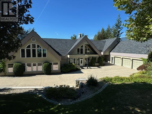  2391 26 Avenue Northeast, Salmon Arm