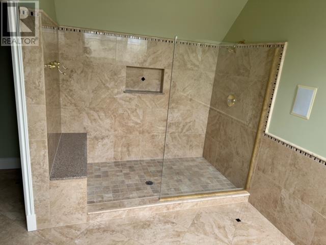 Photo 11 of 2391 26 Avenue Ne, Salmon Arm BC