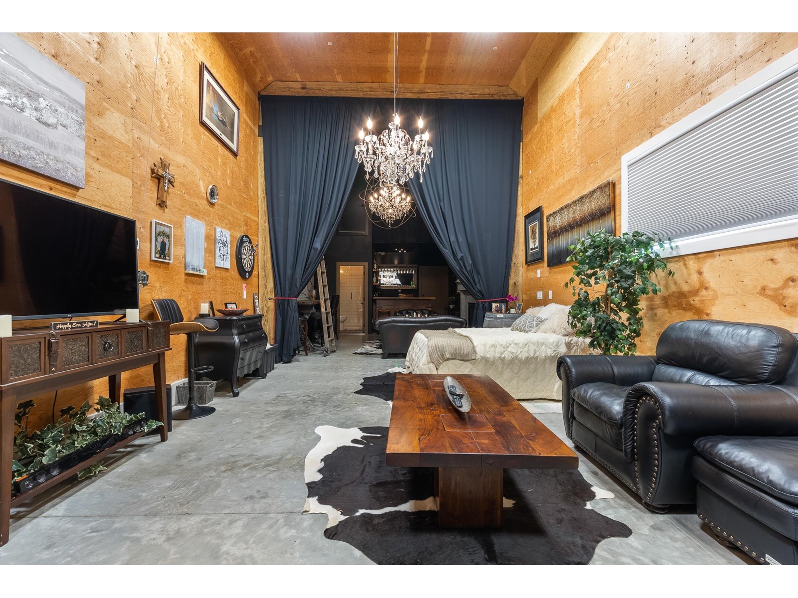 201 MCCALLUM ROAD, Abbotsford real estate listing R2954253
