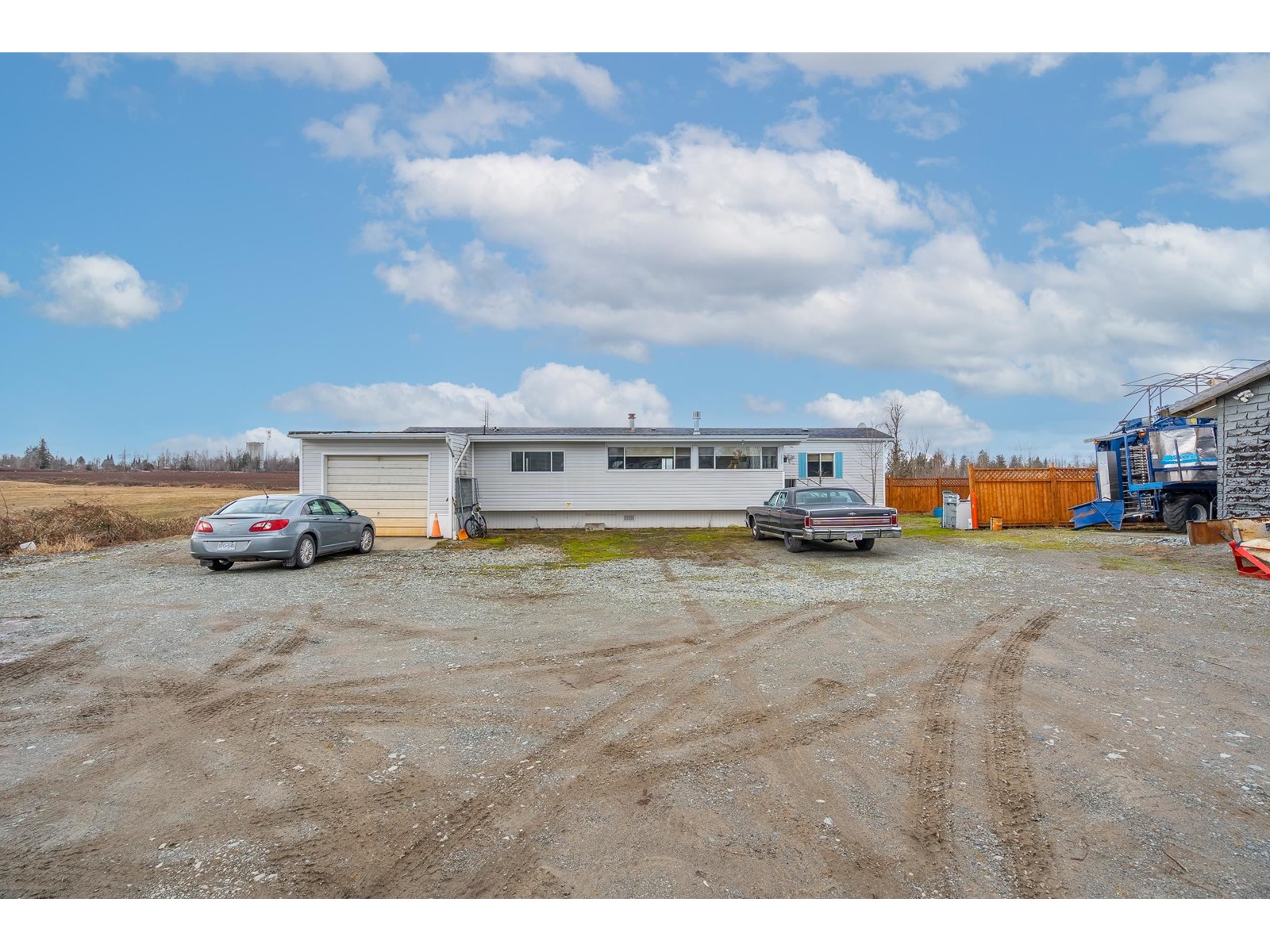 3811 LEFEUVRE ROAD, Abbotsford real estate listing R2957015