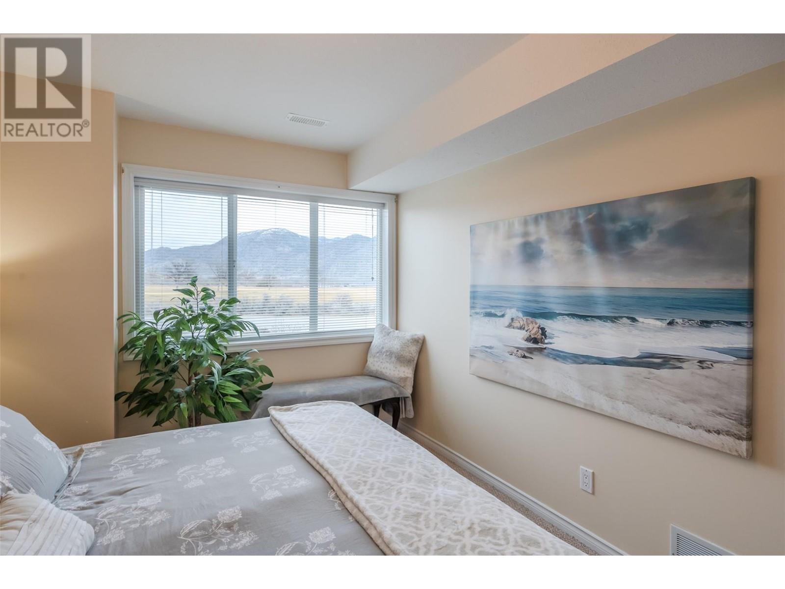  11702 GOLF COURSE Drive, Osoyoos