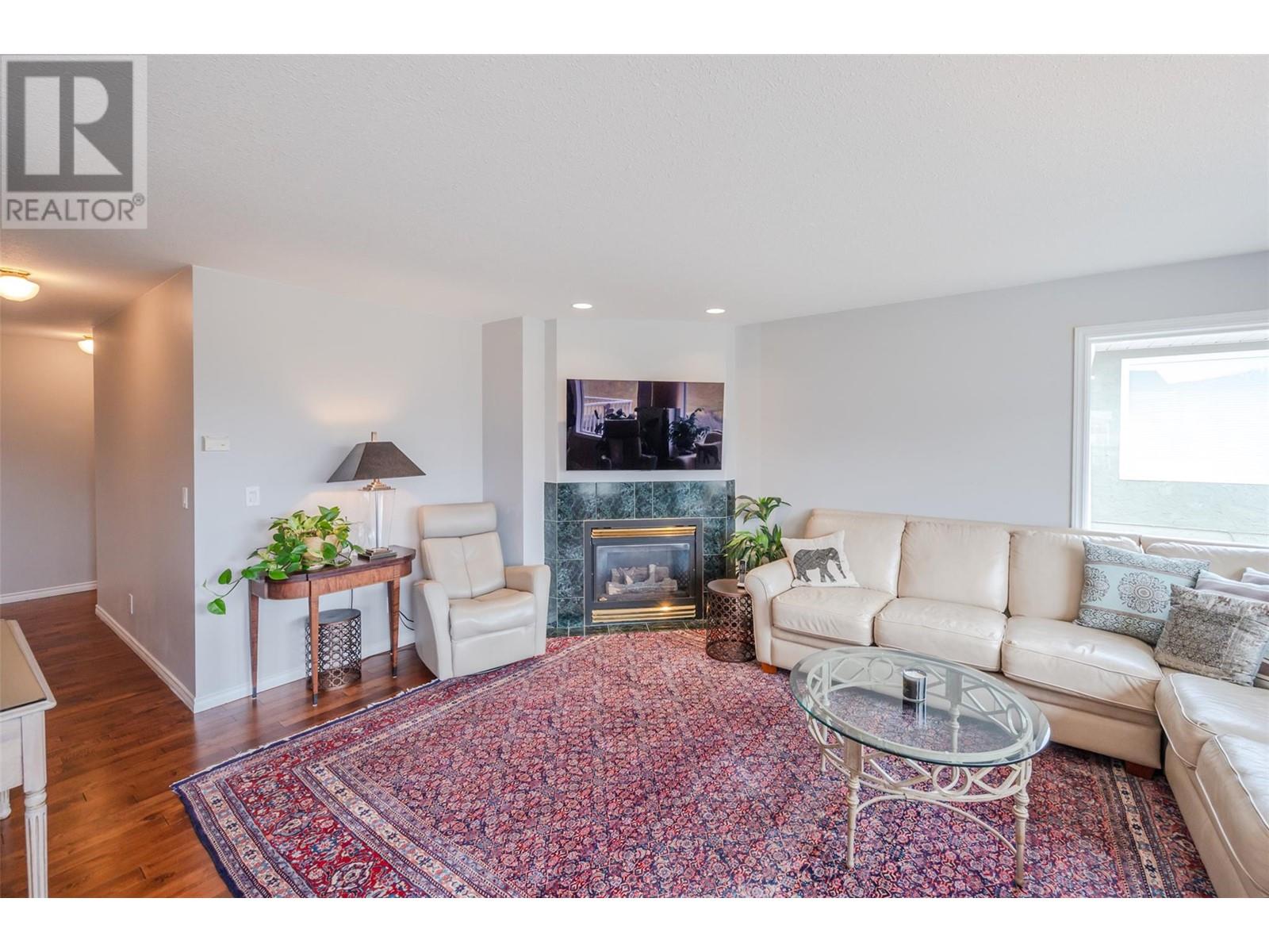  11702 GOLF COURSE Drive, Osoyoos