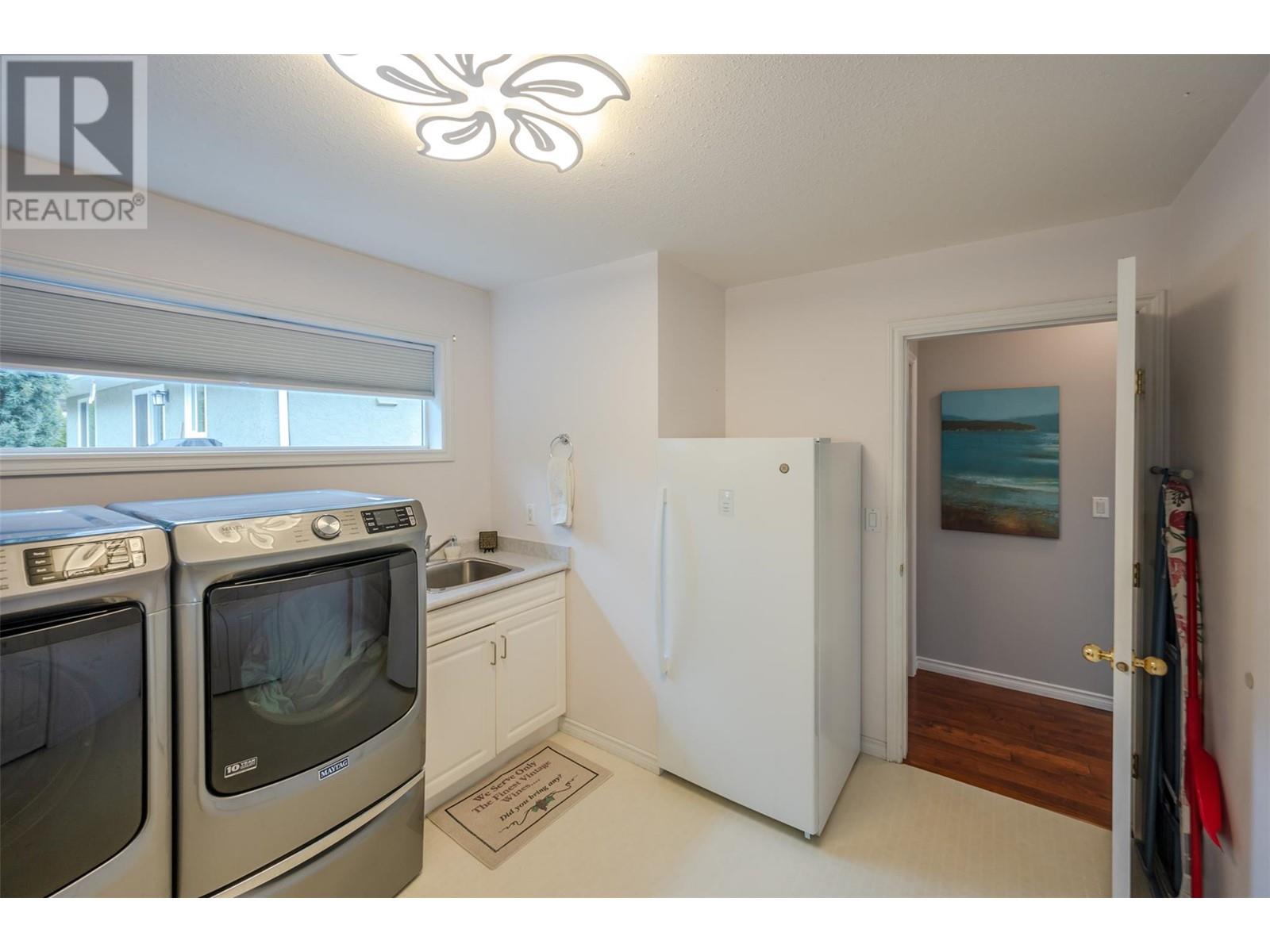  11702 GOLF COURSE Drive, Osoyoos